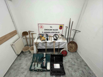 Çaycuma’da kaçak kazı yapan 5 kişi yakalandı