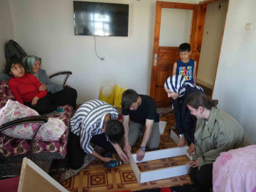 Üniversite öğrencilerinden özel bireyler ve aileleri için bayram öncesinde anlamlı proje