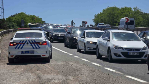 Kemikli Rampaları’nda tatil dönüşü yoğunluğu başladı