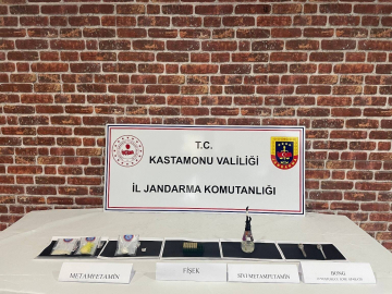 Uyuşturucu operasyonunda yakalanan 4 sanığa 8 yıl 4 ay hapis cezası