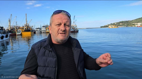 Limana yanaşabilmeleri için balıkçılardan 150 dolar isteyen belediyeye tepki