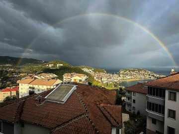 Amasra’da yağmur sonrası gökkuşağı oluştu