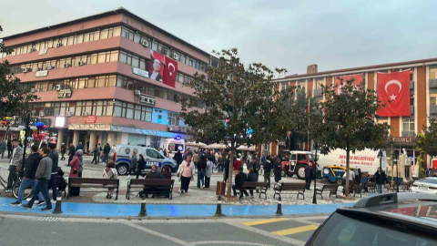 Zonguldak’ta psikolojik sorunları olduğu iddia edilen şahıs kaymakamlık önünde kendini yaktı