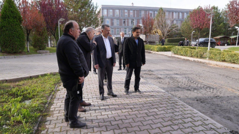 Rektör Kırışık, kampüs ve öğrenci ihtiyaçlarını yerinde gözlemledi