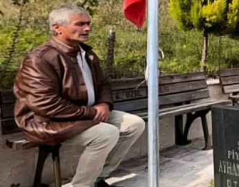 Şehit babasına yazdığı cezayı kendi ödedi