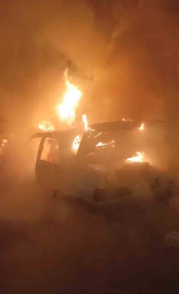 Park halindeki otomobil alev topuna döndü