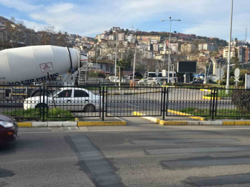 Çevre yolunda önlem alındı, yayalar üst geçide yönlendiriliyor