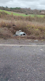 Karşı şeride geçen otomobil ticari araçla çarpıştı: 1 yaralı