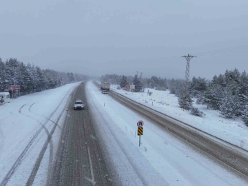 Kastamonu’nun yüksek kesimlerinde yoğun kar yağışı