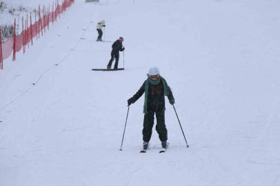 Ilgaz Dağı’ndaki Yurduntepe Kayak Merkezi’nde sezon başladı