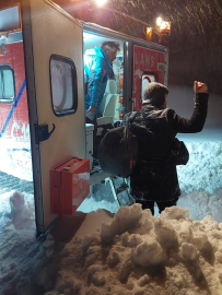 UMKE ekipleri köylerde mahsur kalan hastalar için seferber oldu