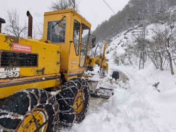Kastamonu’da kardan yolu kapanan köy sayısı 790’a yükseldi