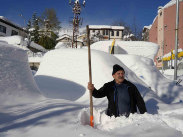 İlçeler kara gömüldü, ortaya çıkan manzara şaşırttı