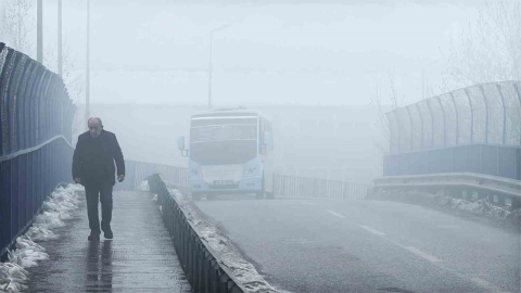 Karabük’te yoğun sis görüş mesafesini düşürdü