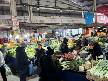 Halk pazarında fiyatlar market fiyatlarının altında kaldı