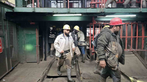 Yerin altındaki tecrübe enkazda hayat oldu