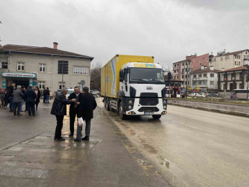 Kamyonun çarptığı adam hayatını kaybetti