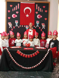 Karabük Belediyesi KAMER’de miniklere bayrak bilinci aşılandı