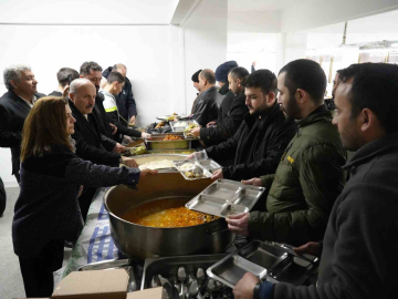 Taşköprü’de yüzlerce kişi iftar sofrasında buluştu