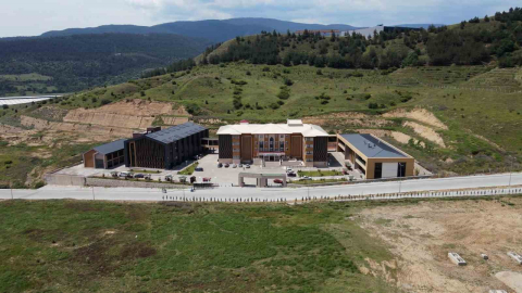 YÖK Başkanı Özvar: OSB-MYO modeli 21 üniversitede 22 MYO’ya ulaştı