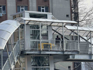 Üst geçit asansöründe sona gelindi