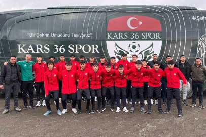 Kars 36 Spor U16 Takımı Türkiye Şampiyonası için Bingöl yolunda
