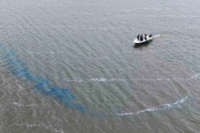 Türkmenli Göleti’nde algasid dozlama ile su kalitesi artırılıyor
