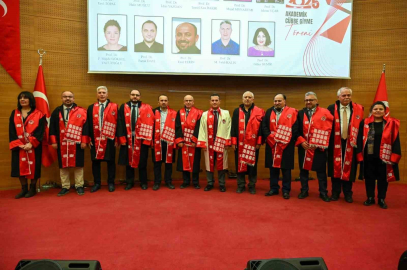 Kastamonu Üniversitesi’nde 89 akademisyen cübbe giydi