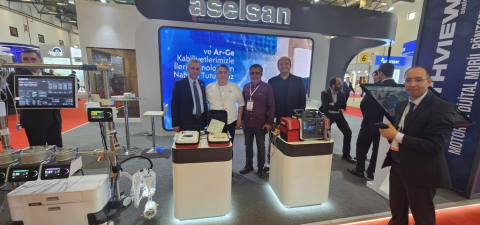 Rektör Özölçer, Türkiye’nin en büyük sağlık fuarına katıldı