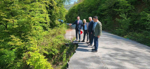 AK Parti heyeti heyelan bölgesinde inceleme yaptı