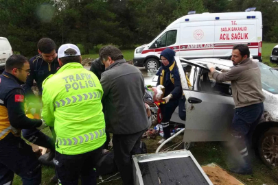 Kastamonu’da takla atan otomobildeki yaşlı çift yaralandı
