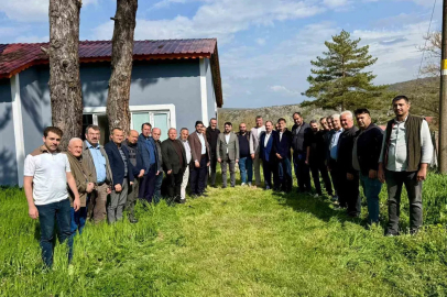 AK Parti heyeti hıdırellez etkinliklerinde vatandaşlarla buluştu
