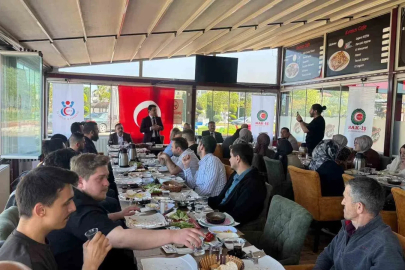 19 Mayıs Coşkusu Emek ve Dayanışma Kahvaltısında Buluştu
