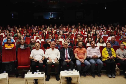 ’Annemin Müstakbel Kocası’ Çaycuma’da seyirciyle buluştu
