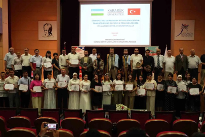 KBÜ’de Özbek akademisyenlere yapay zeka eğitimi sertifikaları verildi
