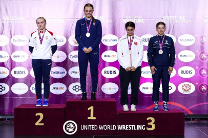 BARÜ’lü sporculardan Avrupa Güreş Şampiyonası’nda 2 madalya
