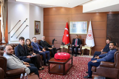 Vali Hacıbektaşoğlu, Ülkü Ocakları yönetimini kabul etti
