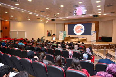 Yapay zeka ve eğitimin geleceği Kastamonu’da masaya yatırılıyor
