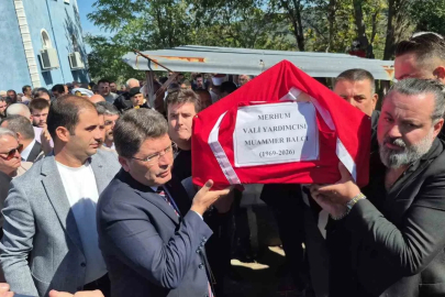 Ölen vali yardımcısı dualarla son yolculuğuna uğurlandı
