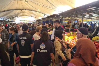 Zabıta ekiplerinden halk pazarında sıkı denetim
