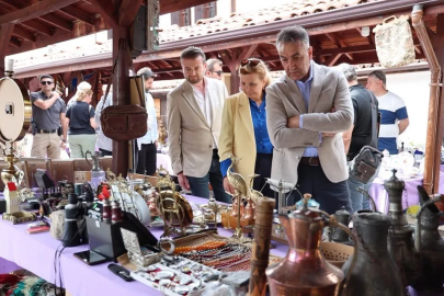 Safranbolu’da antika pazarı açıldı
